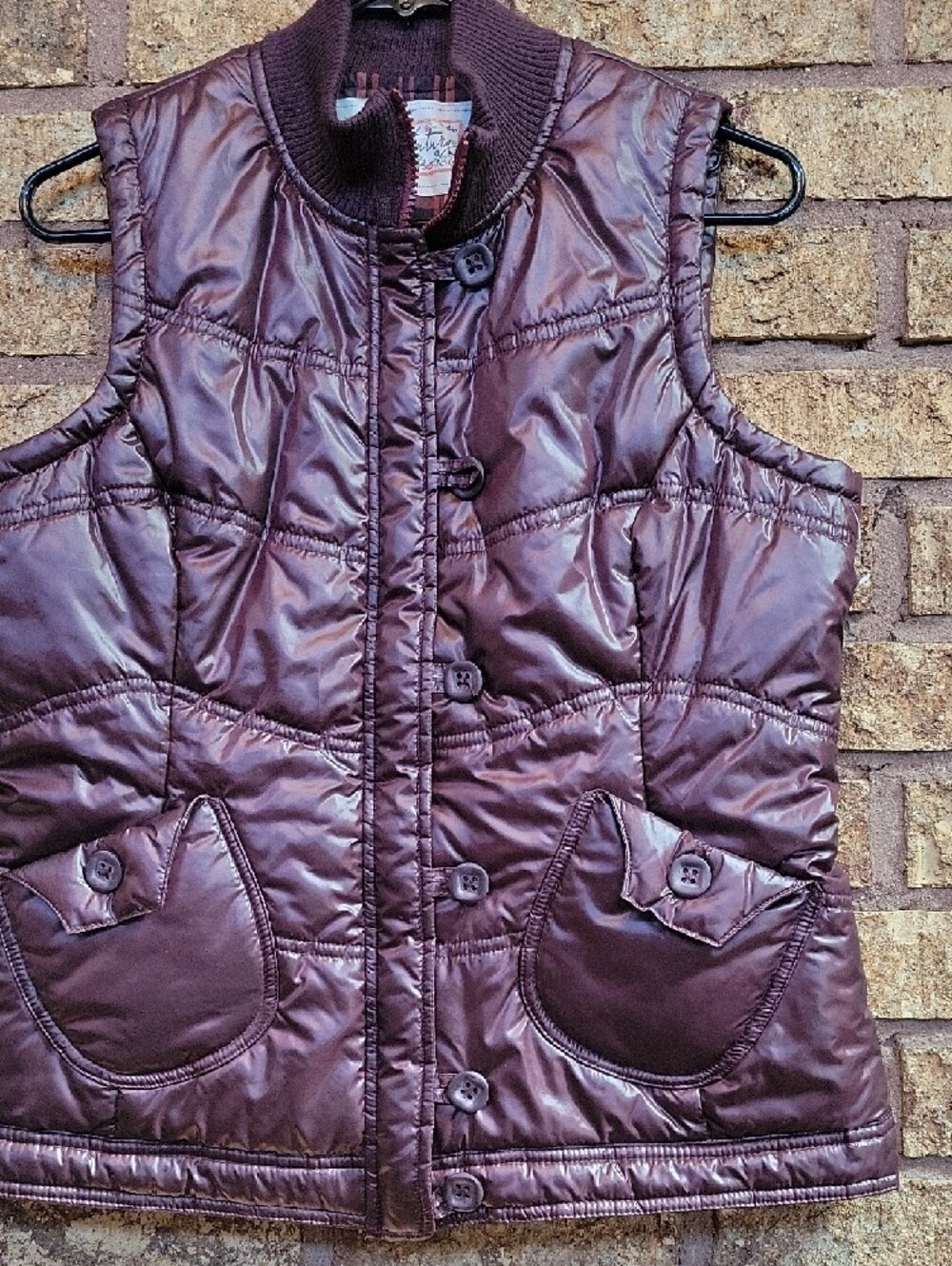 Aventura Quilted Sleeveless Vest in Deep Plum Size Medium Like New - Picture 6 of 11